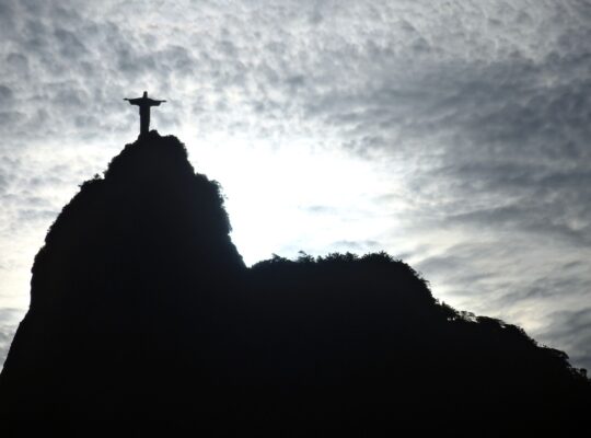 Brasil deve cortar emissões em 92% até 2035, diz proposta